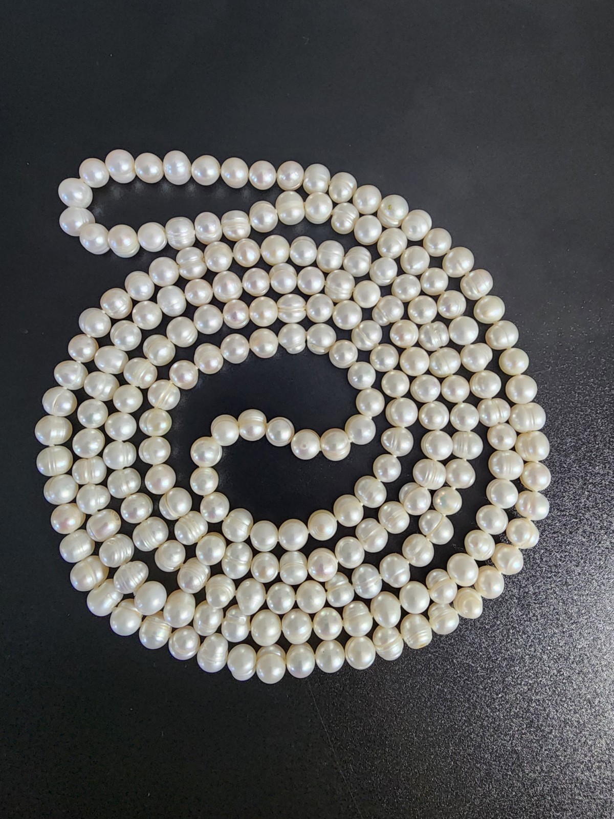 XL vintage white freshwater pearl necklace. 180 cm long.