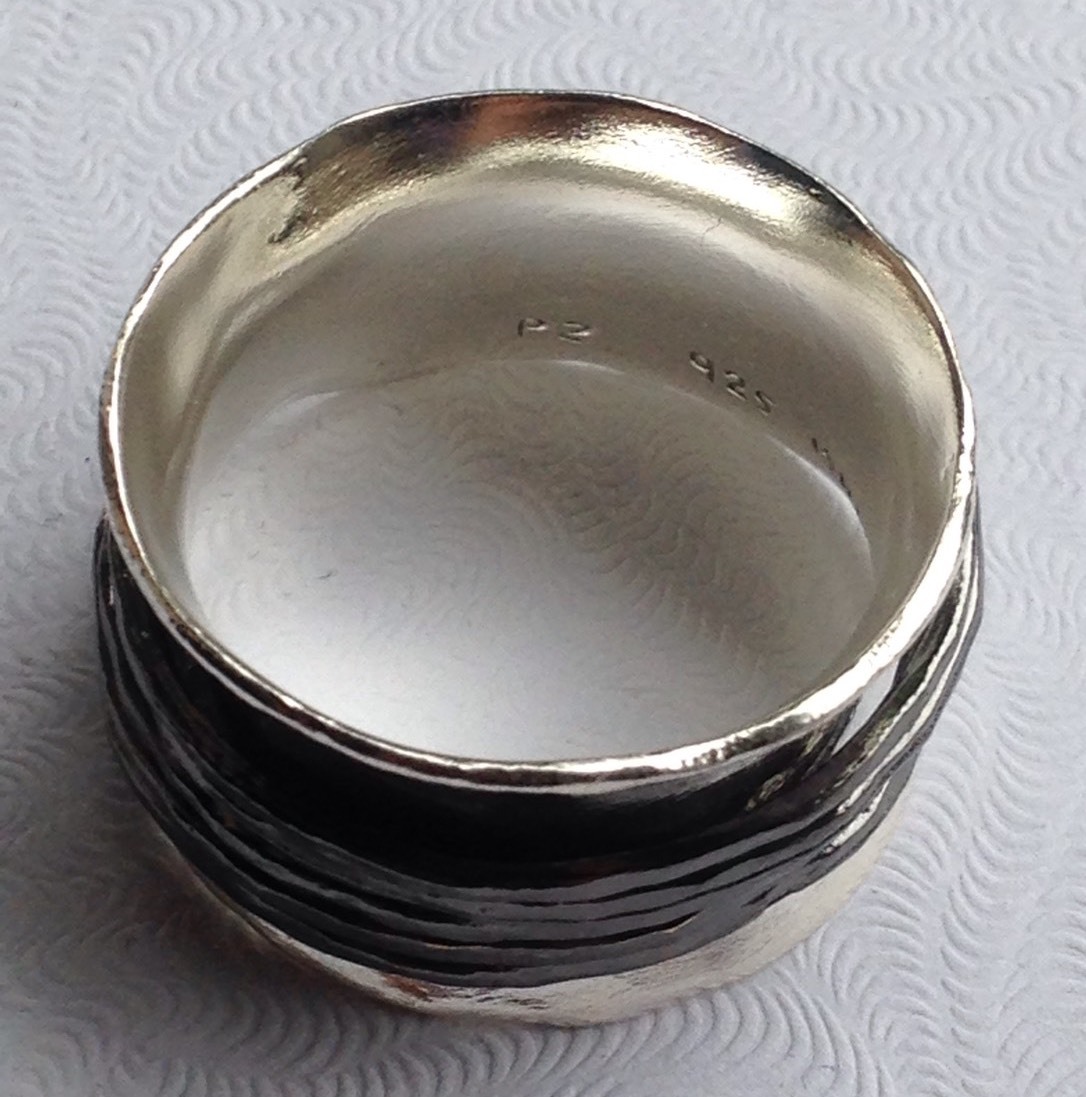 NWOT OR PAZ STERLING SILVER HAMMERED DESIGN BLACK SPINNER RING SZ 7 ISRAEL PZ