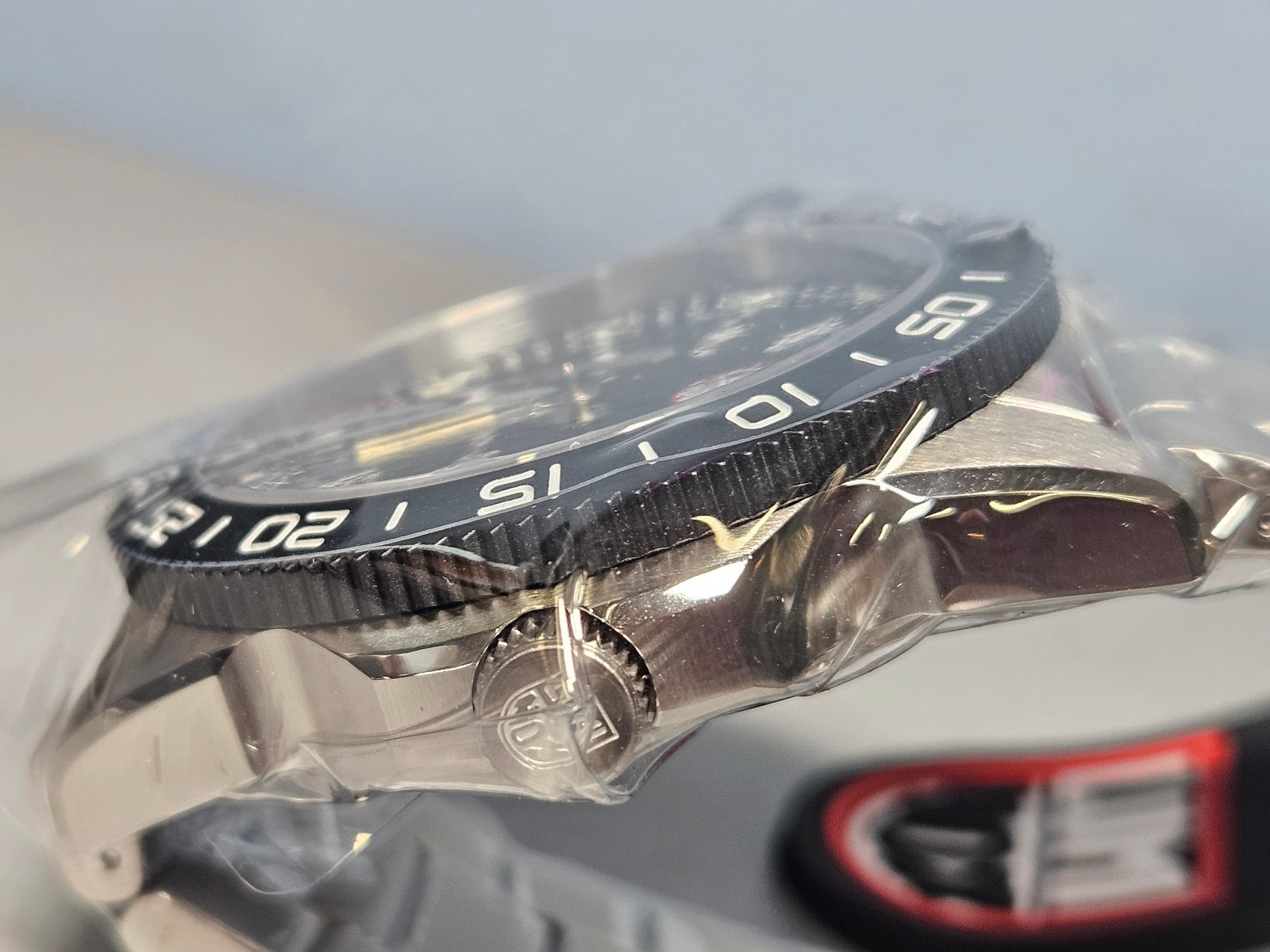 Swiss Luminox Pacific Diver men’s Stainless Black Dial Tritium Watch XS.3122.M1