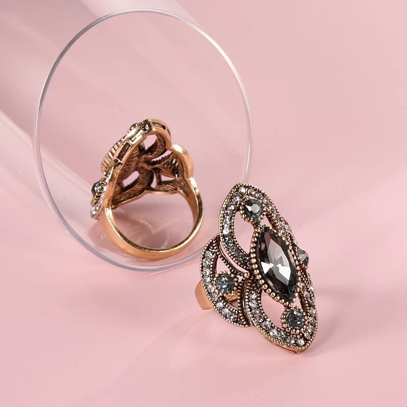 Womens Gold Black Clear Vintage Inspired Wedding Fashion Jewelry Ring