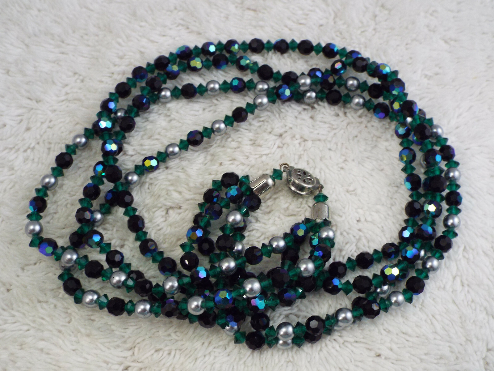 Silvertone, Iridescent Peacock Black, Teal Crystal Bead Necklace (B43)