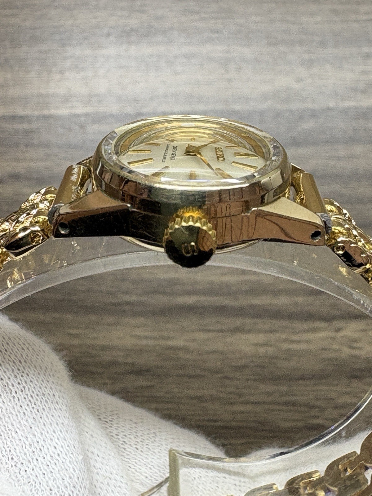 SEIKO Queen Seiko 1020-0010 Vintage 1975 Hand-Winding Ladies Watch 14K GF Japan