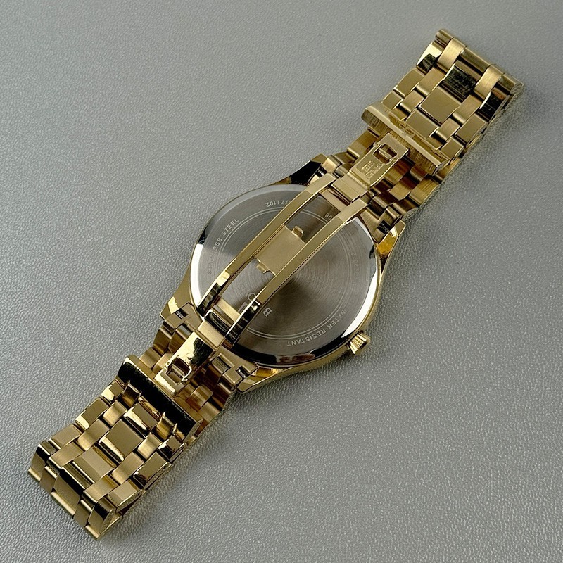 Bulova Classic 97D108 Black Diamond Dial Gold-Tone Bracelet Men’s Quartz Watch