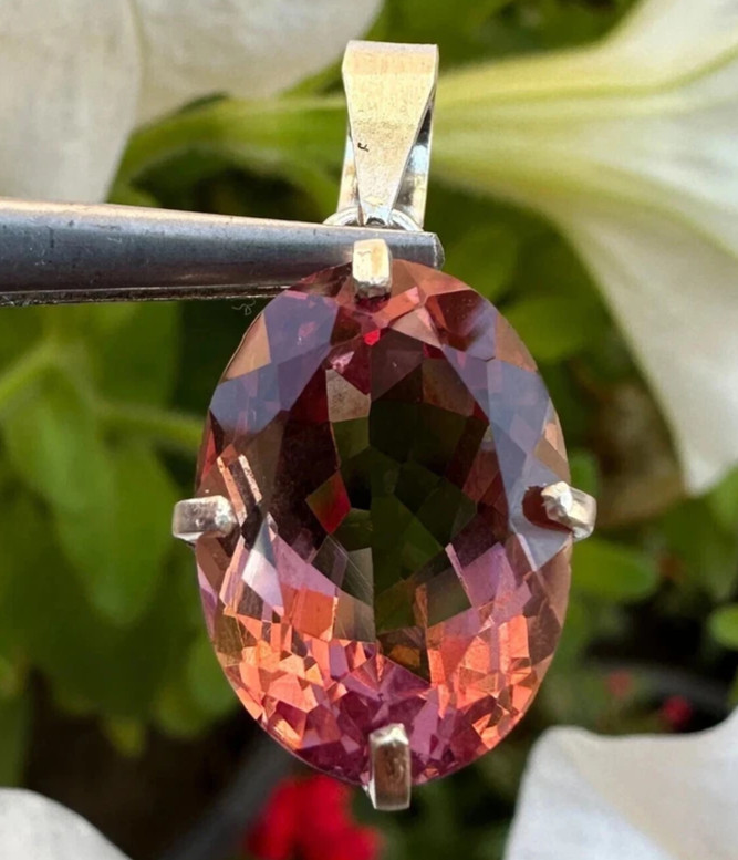 Natural 24.72 CT Color Change Alexandrite Certified Gemstone Pendant 925 Silver