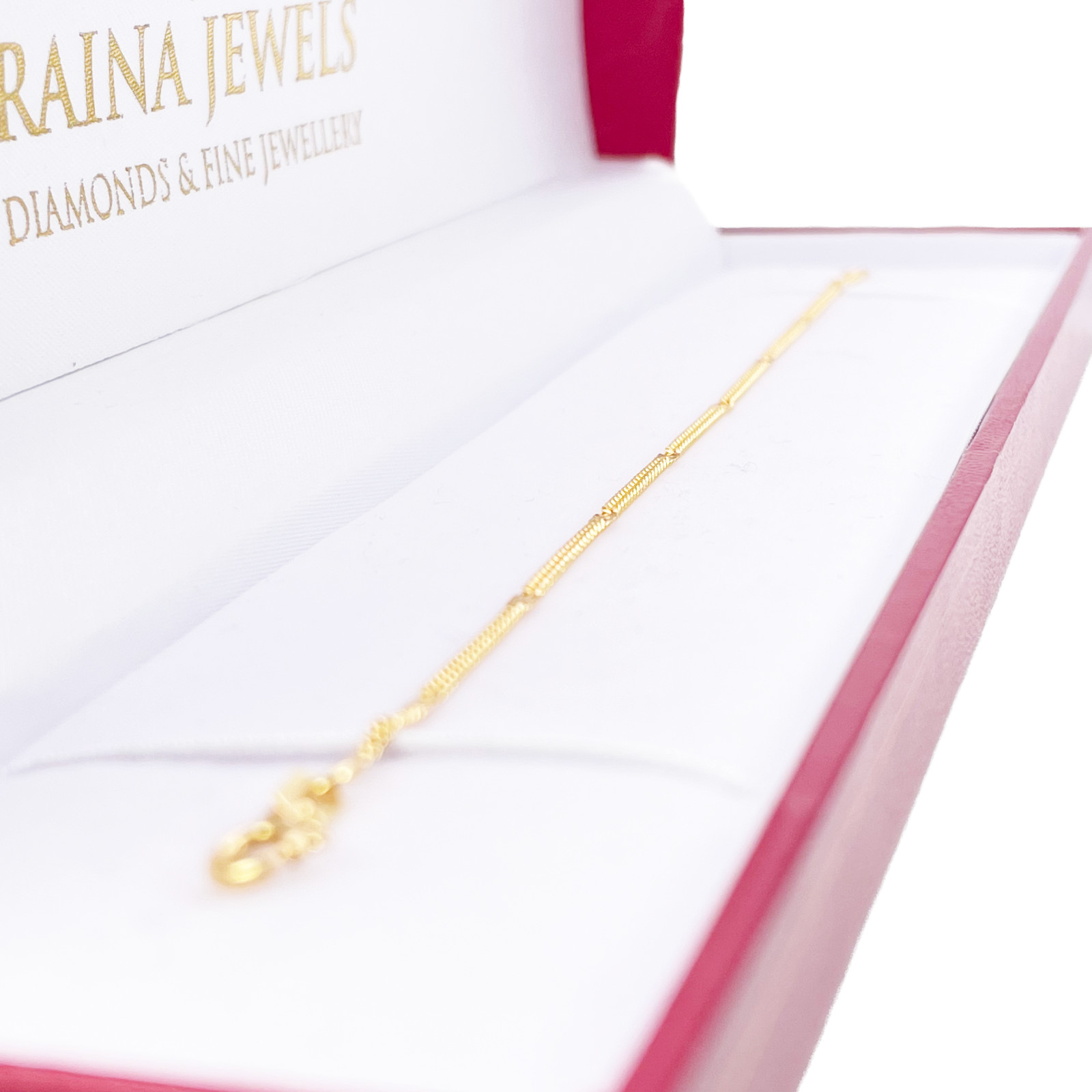 22ct Yellow Gold Curb Chain Bracelet with Diamond Cut Detail Links 7 Inches