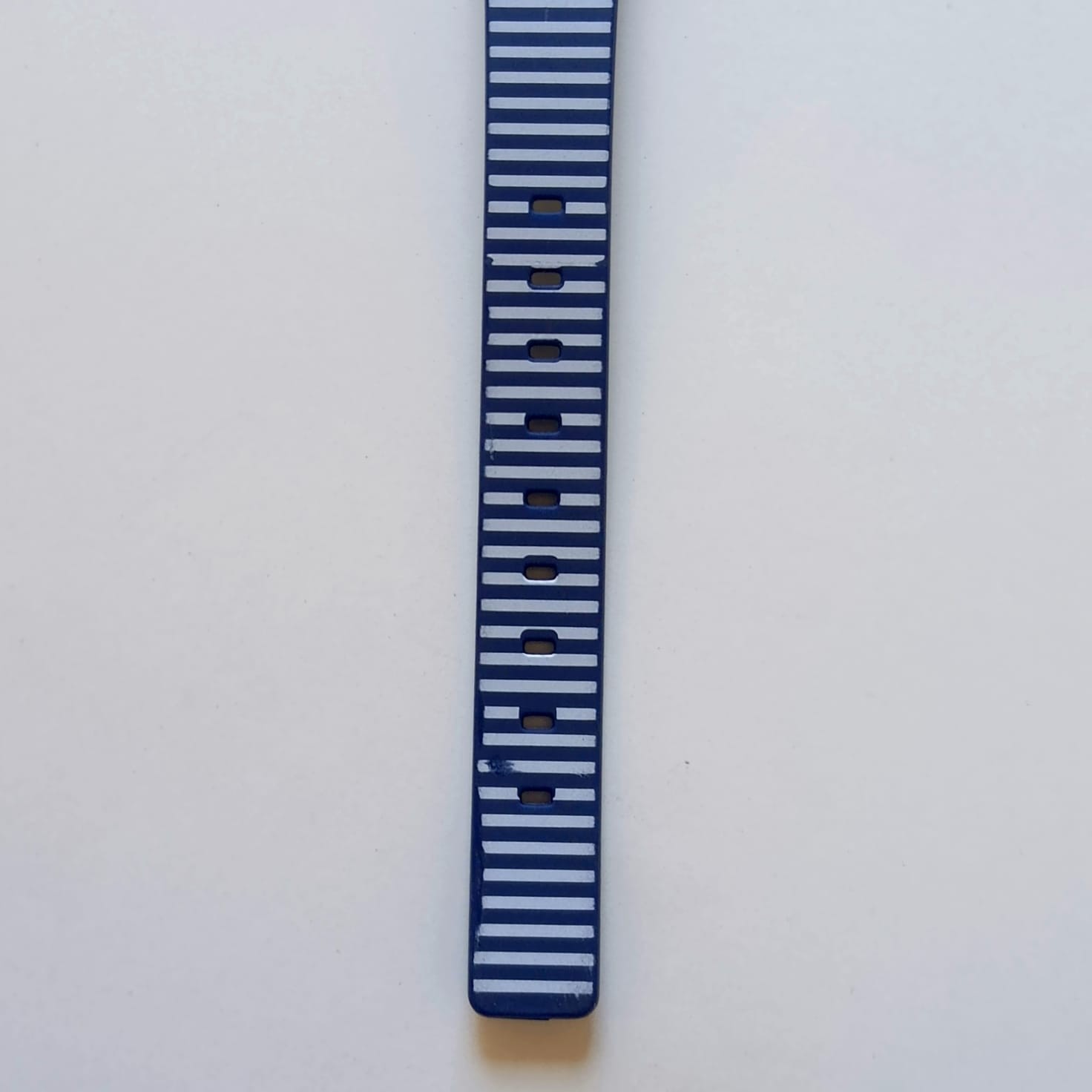 Q&Q Quartz Watch Blue Striped Resin Strap Water Resist 10 Bar Red Buckle VP47-02