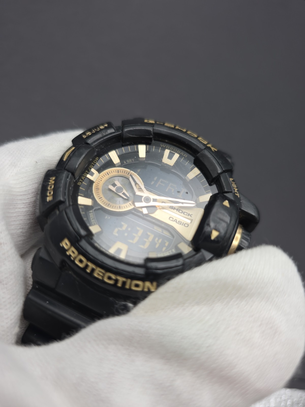CASIO G-SHOCK GA-400GB-1A9 New Battery Look at pictures
