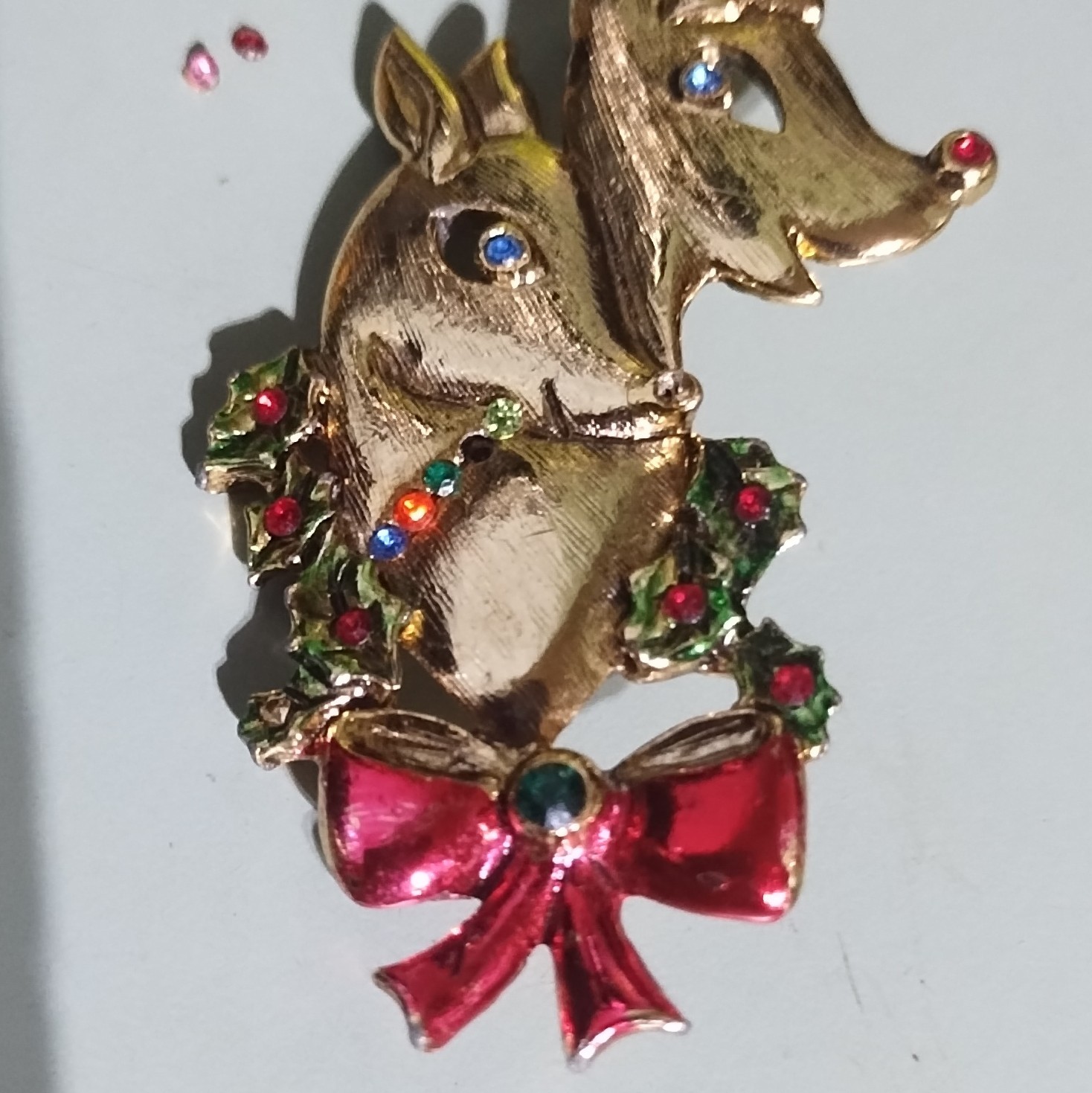 Beatrix Signed Reindeer Christmas Brooch Gold Tone Enamel Rhinestones