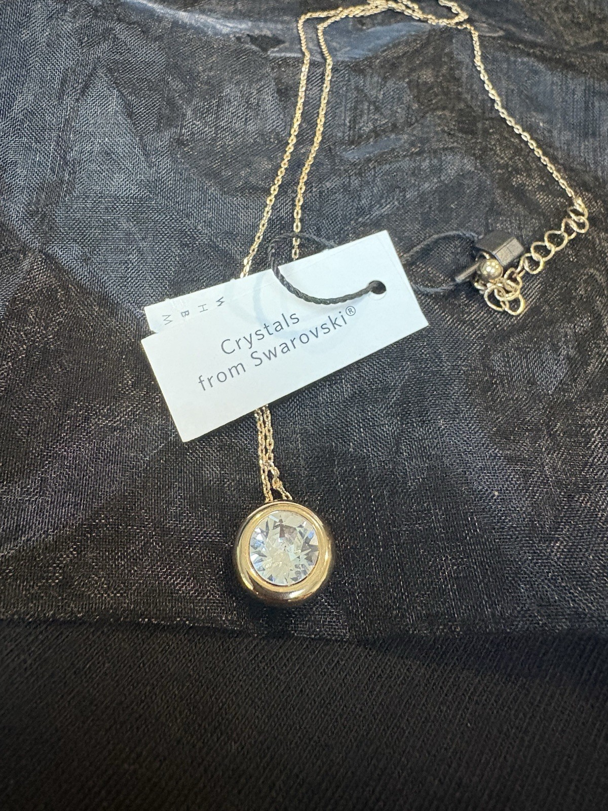 Swarovski Crystal Round Pendant Necklace – New