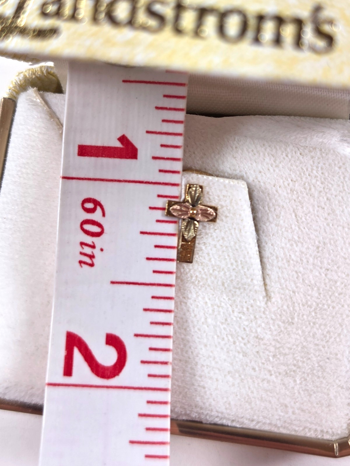 Landstrom’s 10K Black Hills Gold Cross Tie Tack/Pin – NIB (R775)