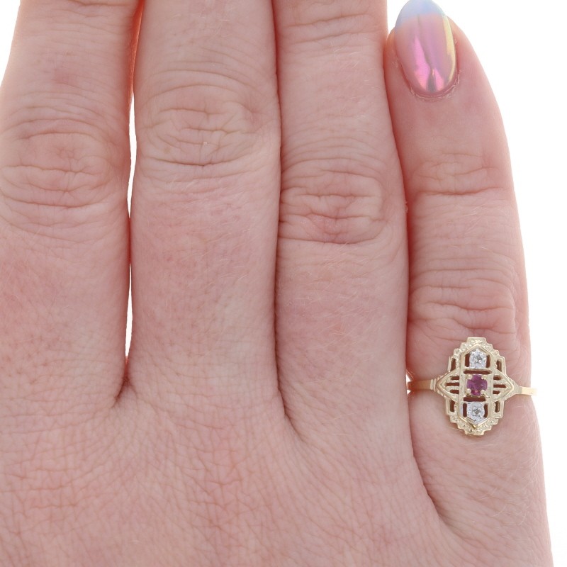 Yellow Gold Ruby Diamond Ring – 10k Round .12ctw