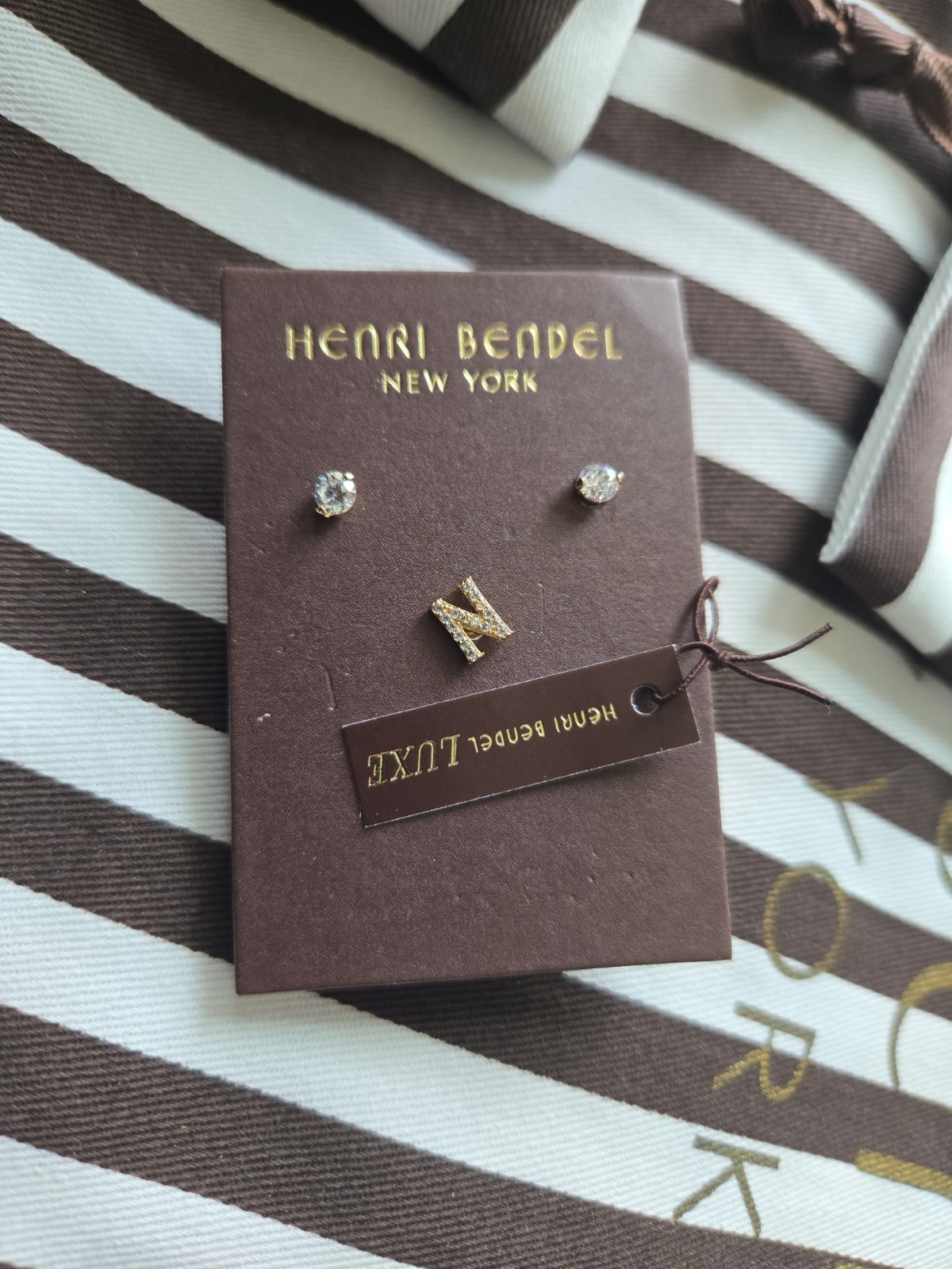 Henri Bendel New York Luxe “N” Earring Set BNWT