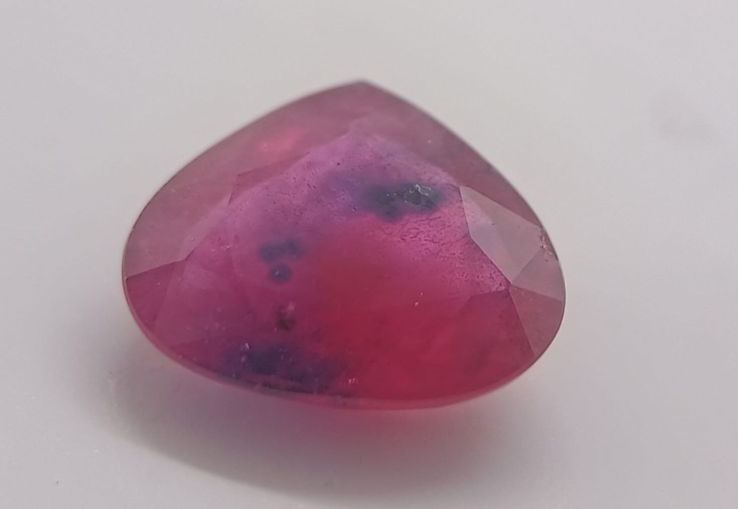 NATURAL AUSTRALIAN Pinkish Red Blue Spots Sapphire 1.49ct Tasmania Heart Ruby