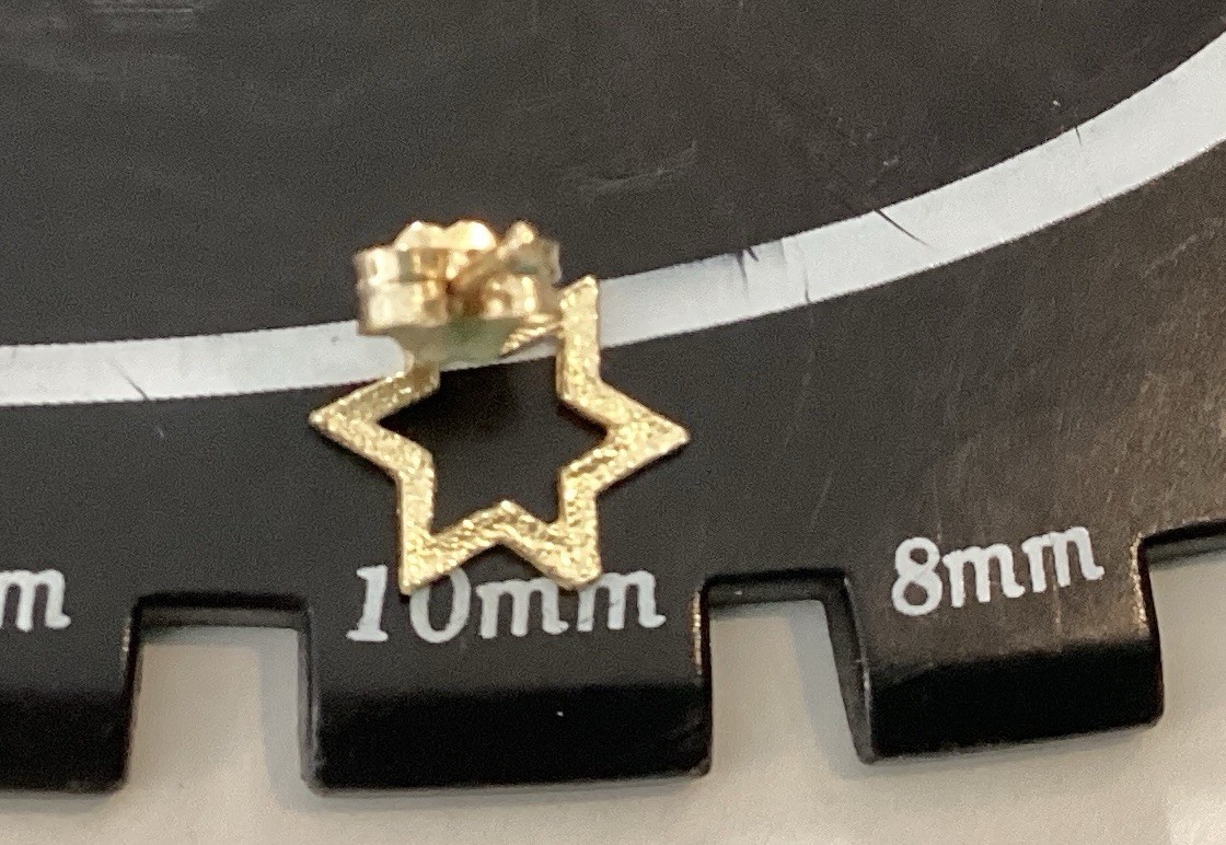 NWOT 10 KT Stamped Single Diamond Cut Star Stud For Pierced Ear Unisex