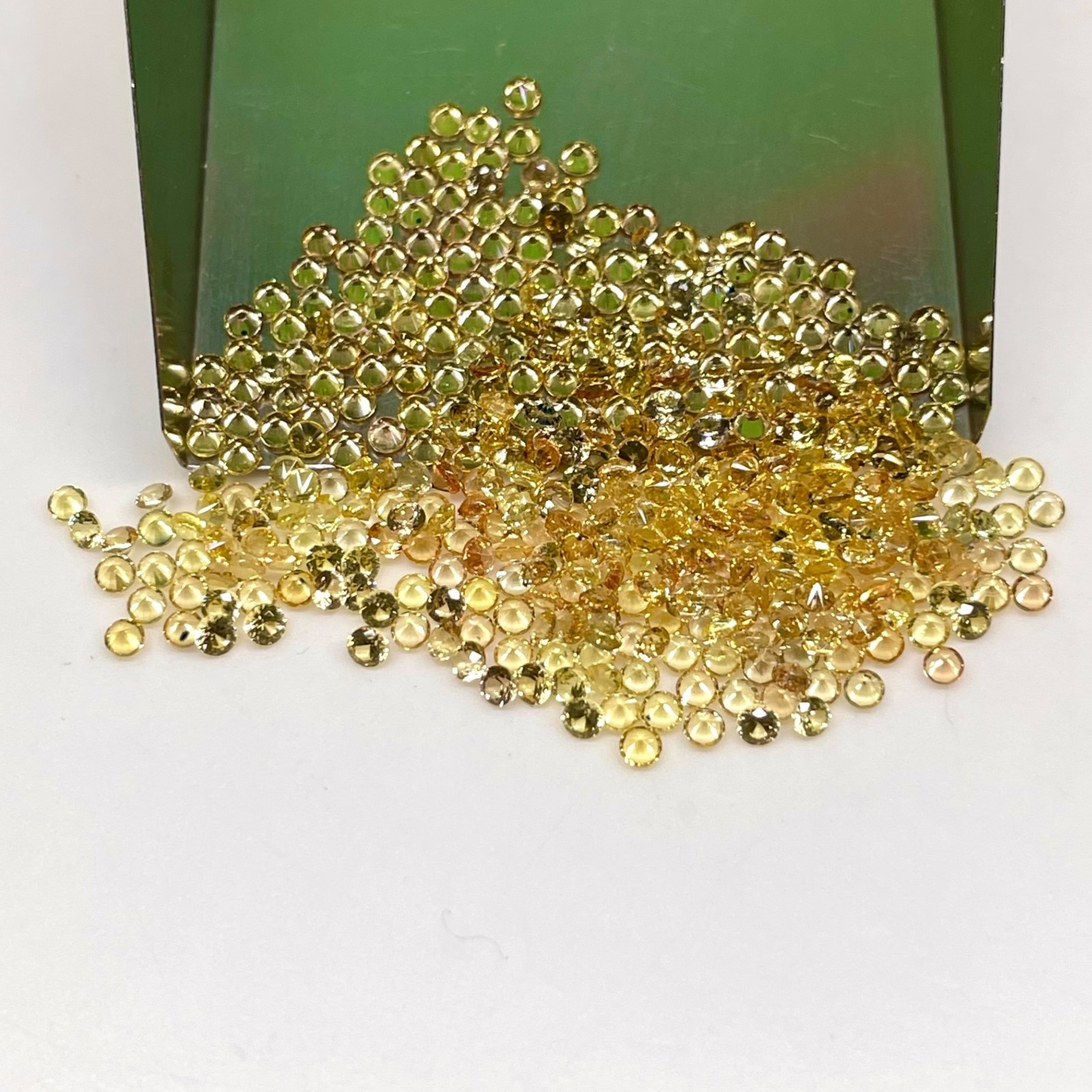 50 Pcs Natural Yellow Sapphire 1.7mm Round Diamond Cut Loose Gemstones Sri Lanka