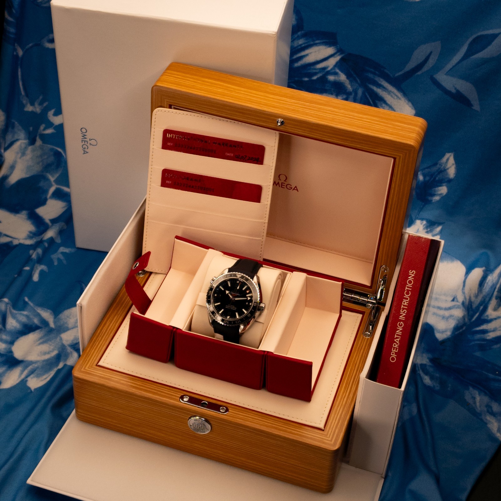2024 Omega Seamaster Planet Ocean 43.5mm 600M GMT 232.32.44.22.01.001 Full Set
