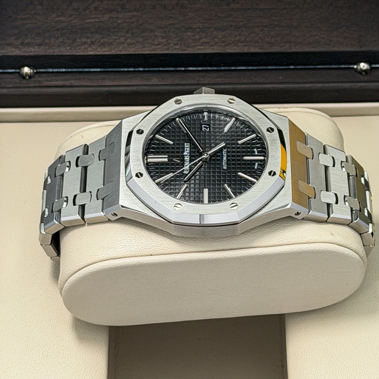 Audemars Piguet Royal Oak Men’s Black Watch – 15400ST Full Set All Links