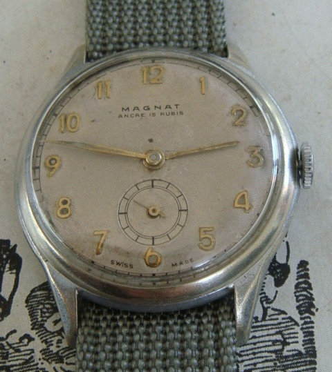 Magnet German Military style vintage mens 1940s watch 15 jewel VGWO on NATO band