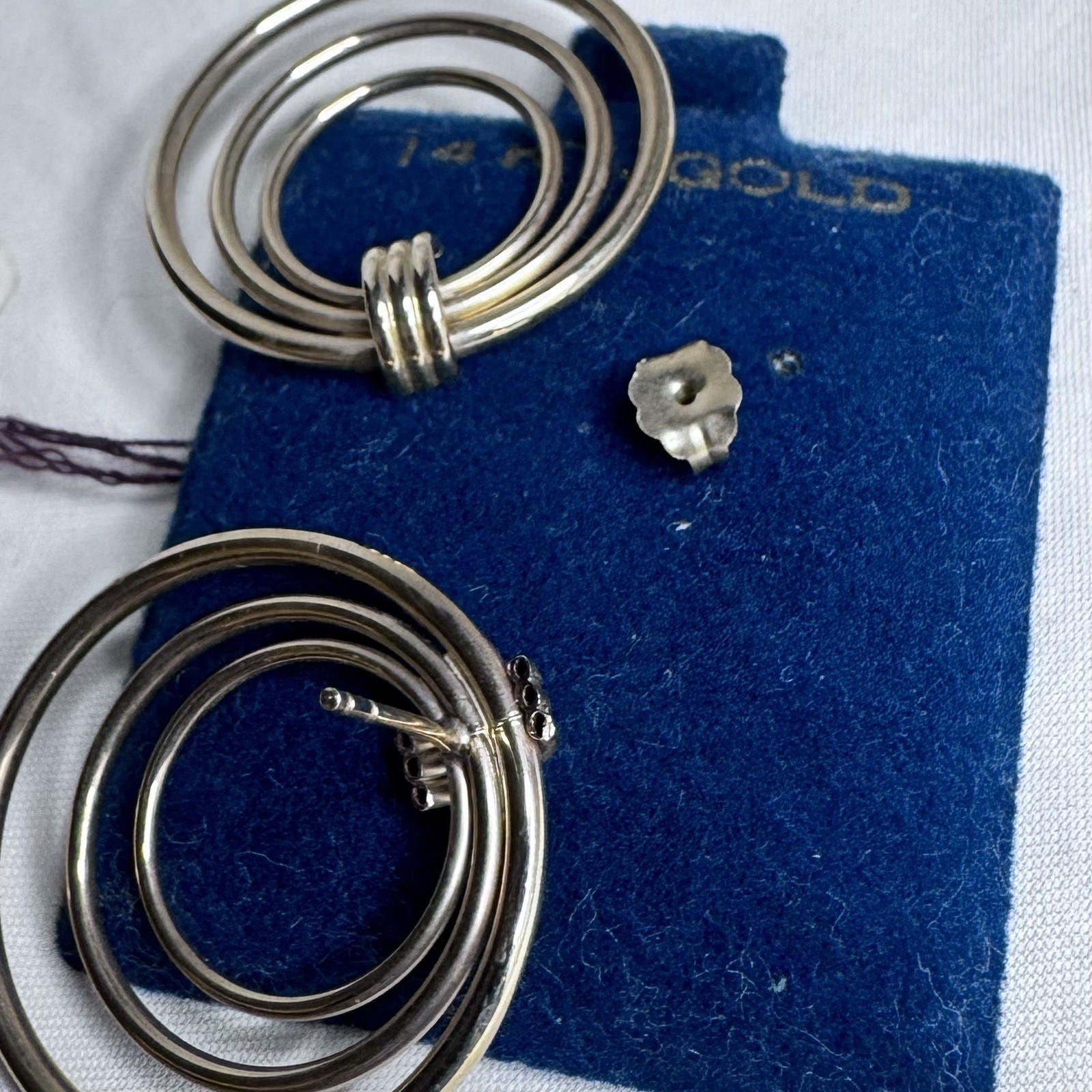 14k Yellow Gold Post Earrings Triple Hoop New With Packaging 3.0g