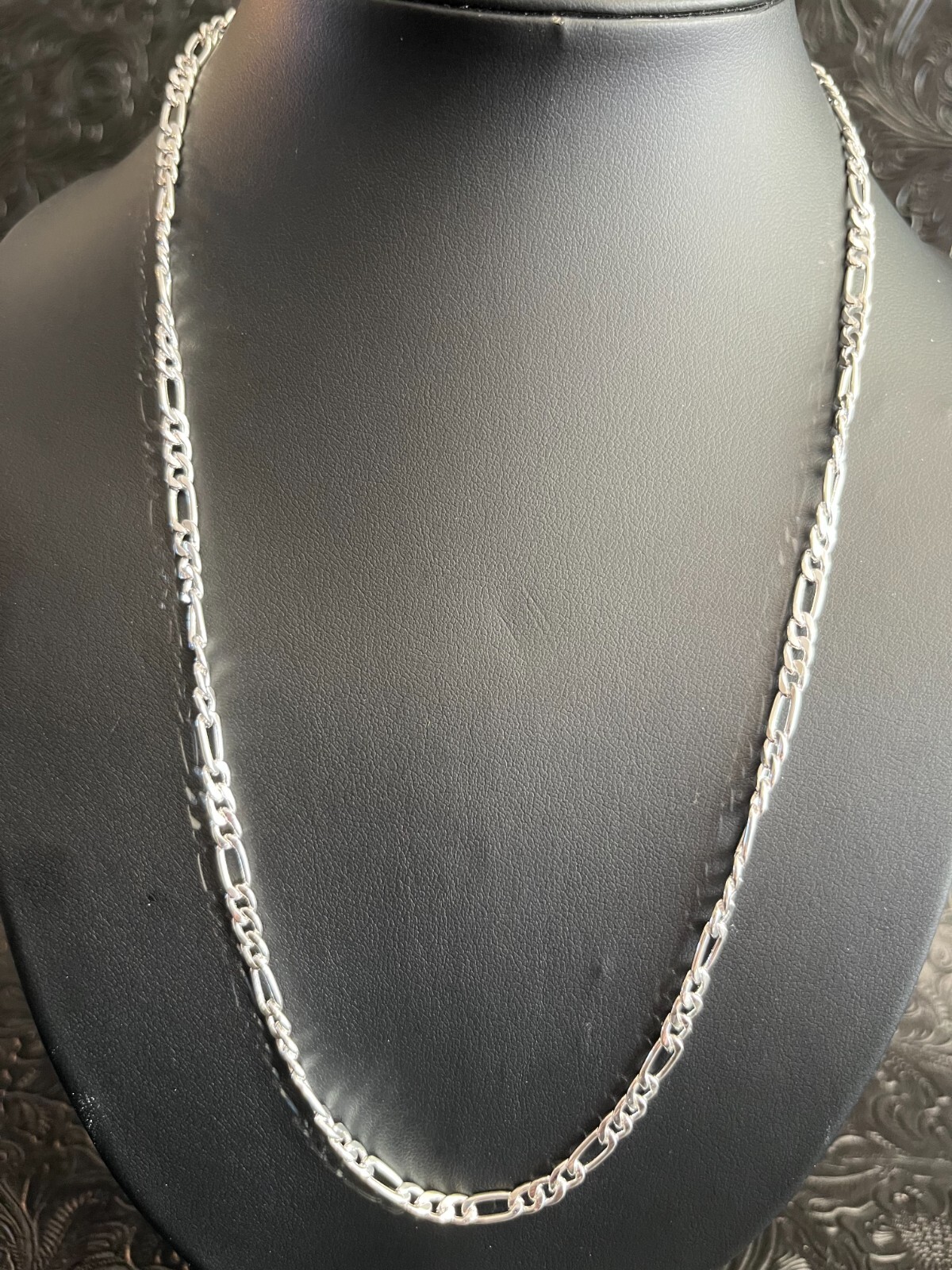 Super Nice 925 Silver Plated Figaro Chain Necklace 4mm 22″ Fast Free Shipping