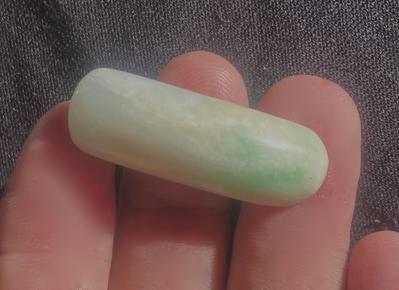 APPLE GREEN A GRADE JADEITE RING CABOCHON TOP 8 GRAMS- 40 CARATS