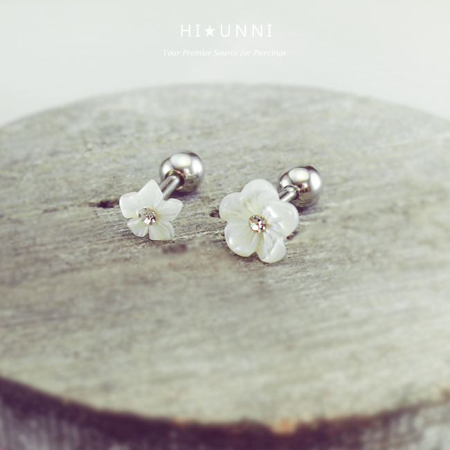 16g Mother of pearl flower cartilage earring, helix conch tragus ear stud, 1pc