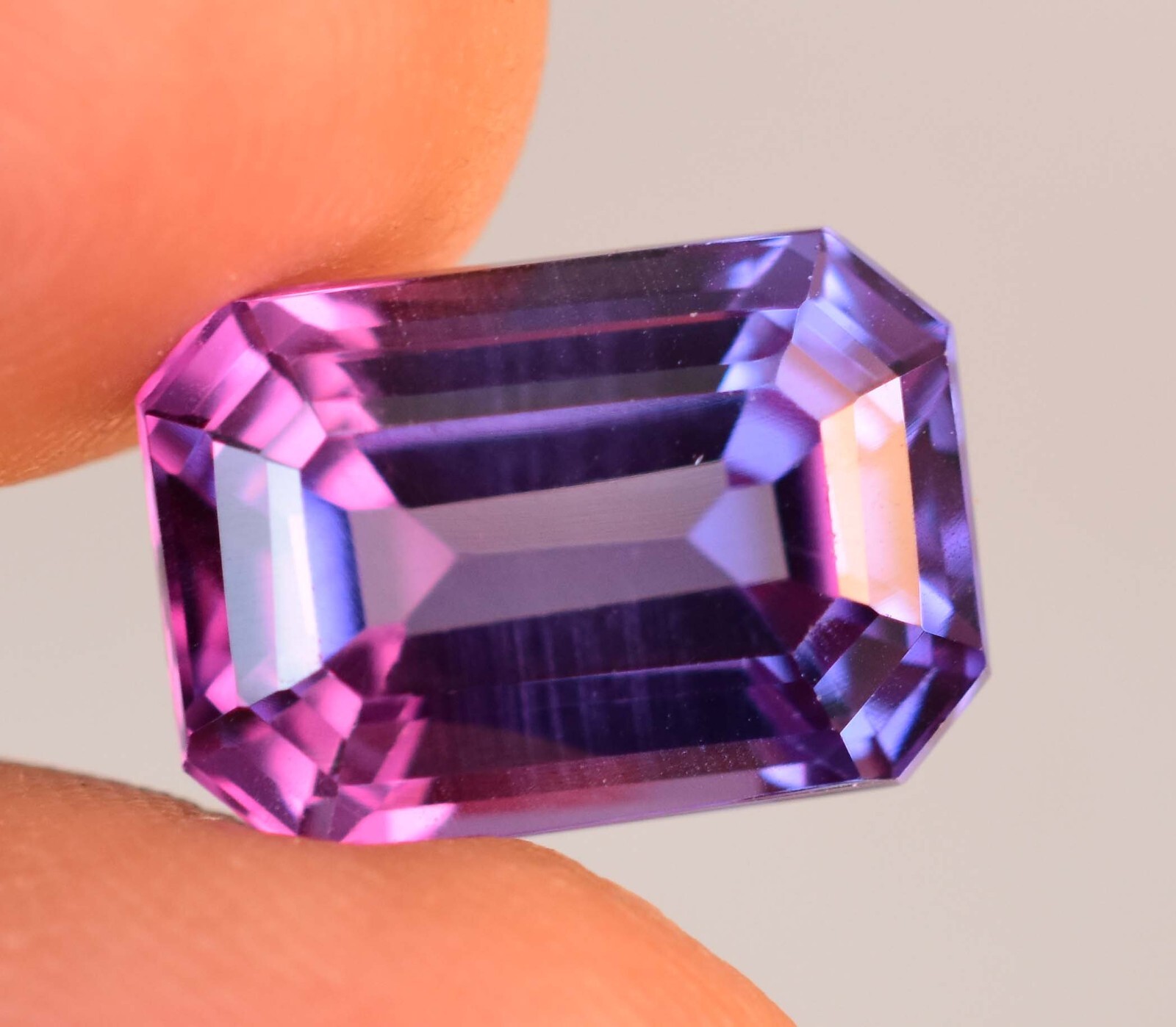 Flawless Natural Color Change Alexandrite 13.20 Ct Certified Loose Gemstone
