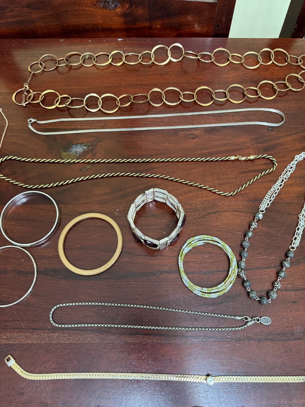 MIXED JEWLERY LOT – EARRINGS, RINGS, BRACELETS, NECKLACES, PINS- MORE