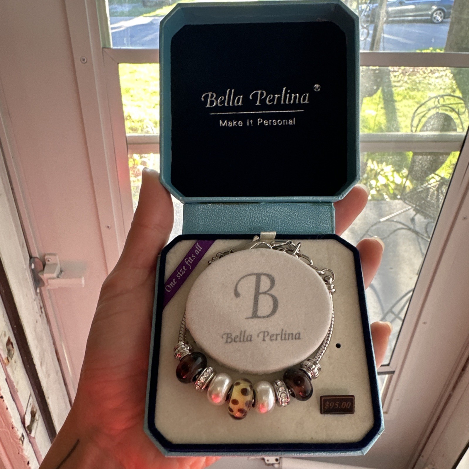 Bella Perlina glass bead bracelet with box Brown White