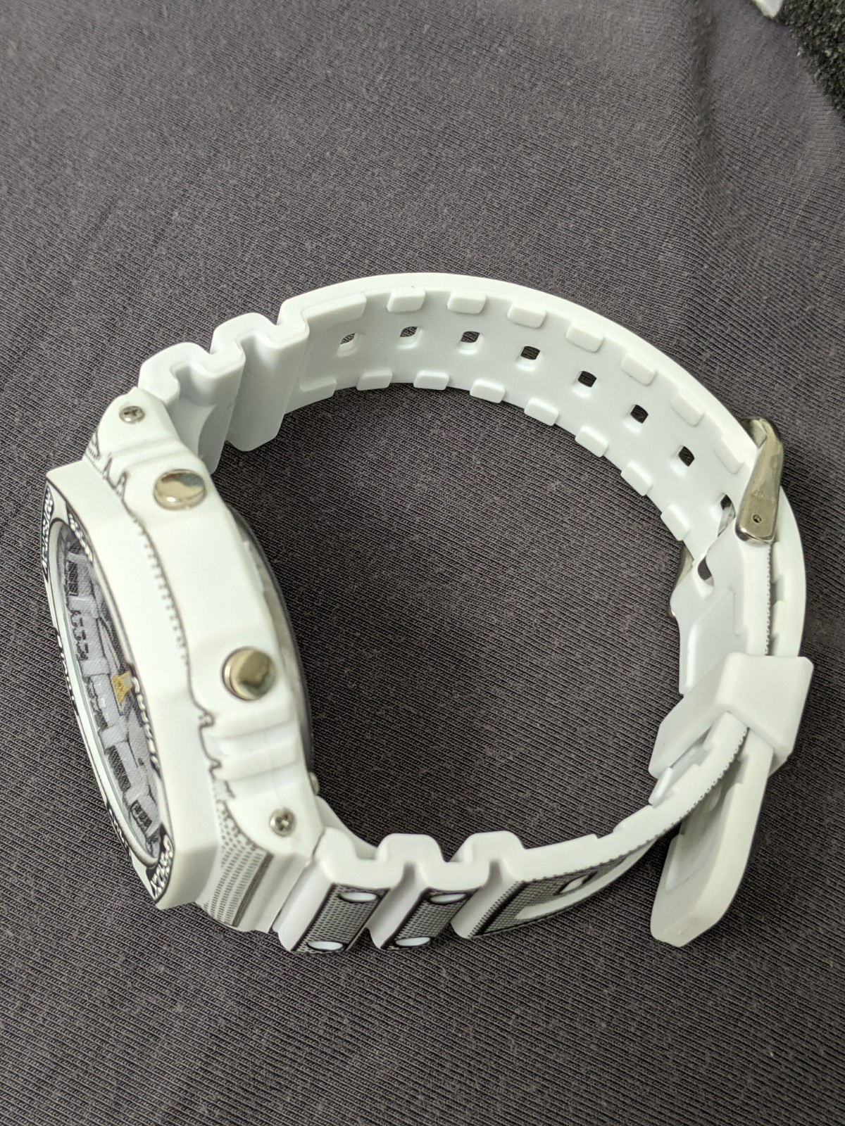 Casio G-Shock GA-2100 White Analog Digital Men’s Watch 20BAR Shock Resistant