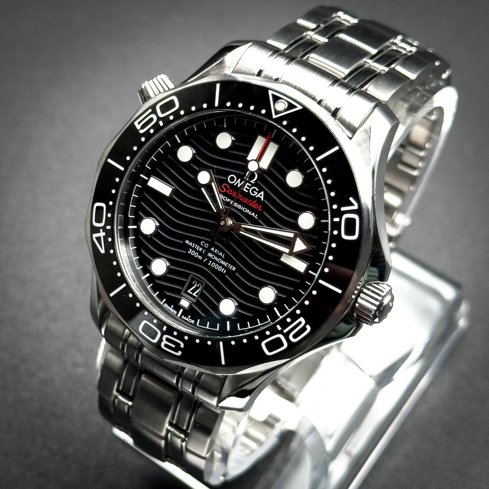Omega Seamaster Diver 300M Mint Black Wave Dial Complete Set 210.30.42.20.01.001