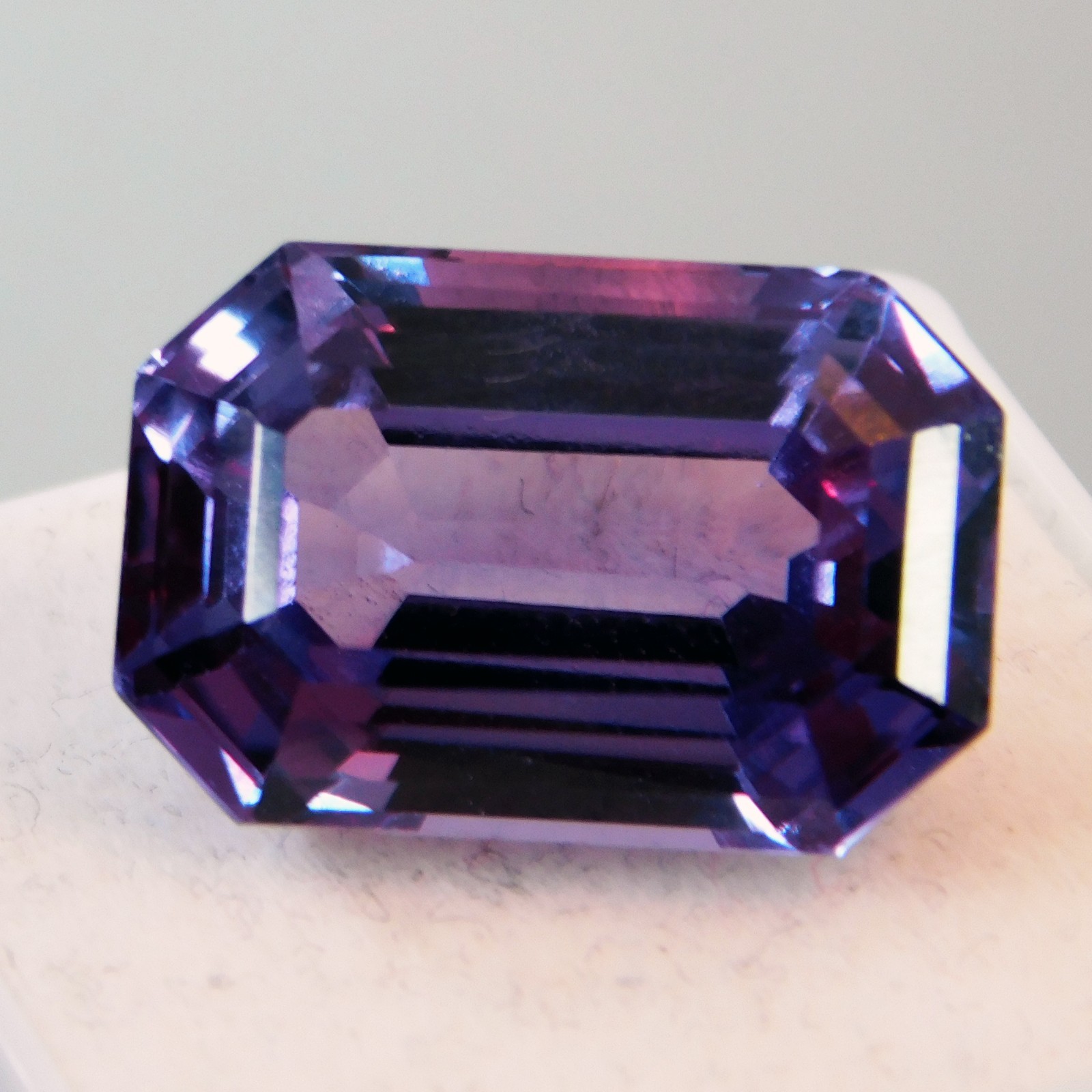 20.00 Ct Natural Color Change Alexandrite Emerald Cut Certified Loose Gemstone