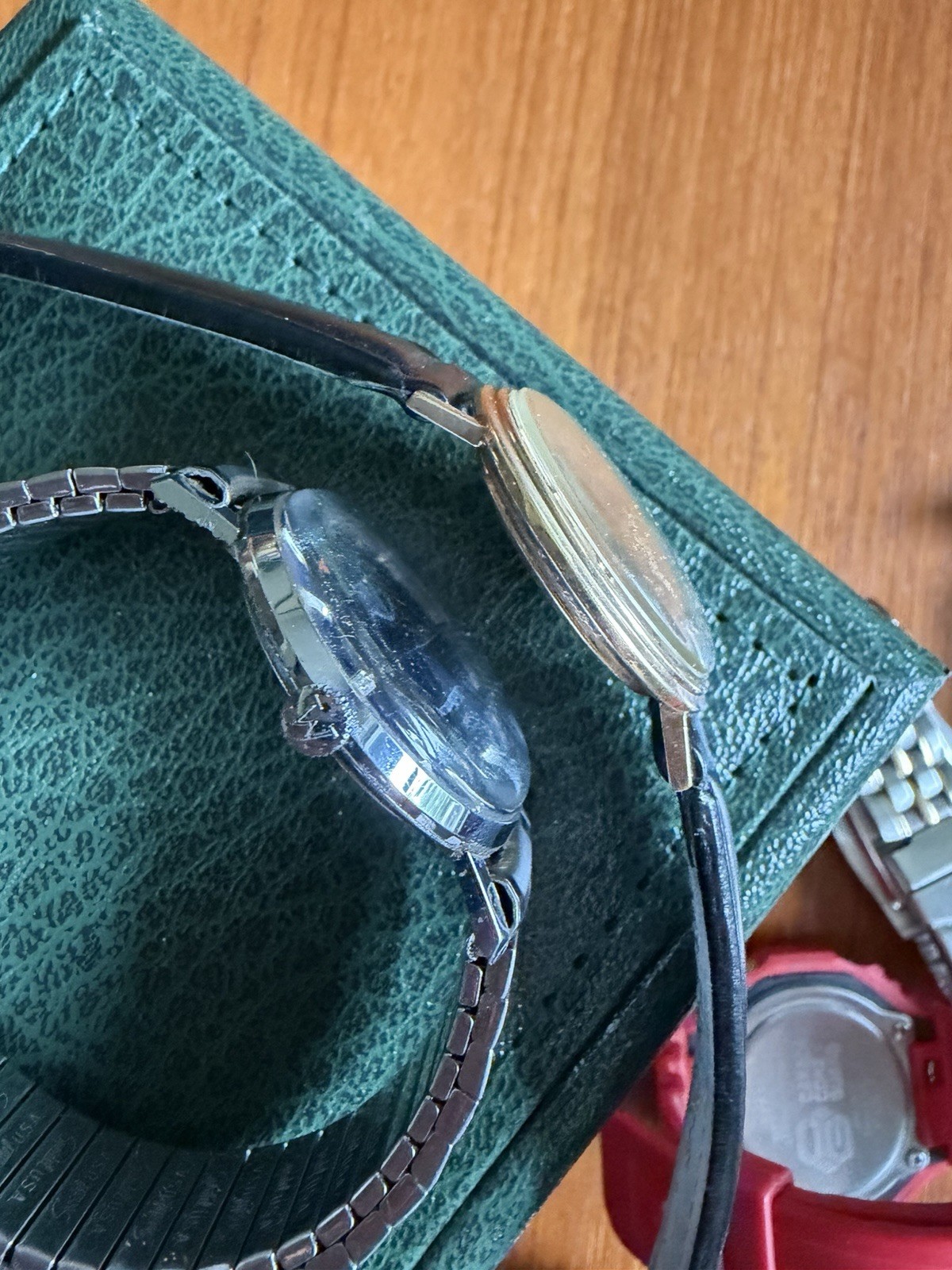 Watch Lot – Waltham, Lucien Piccard, Helbros, NOS Daytona Homage & More Untested