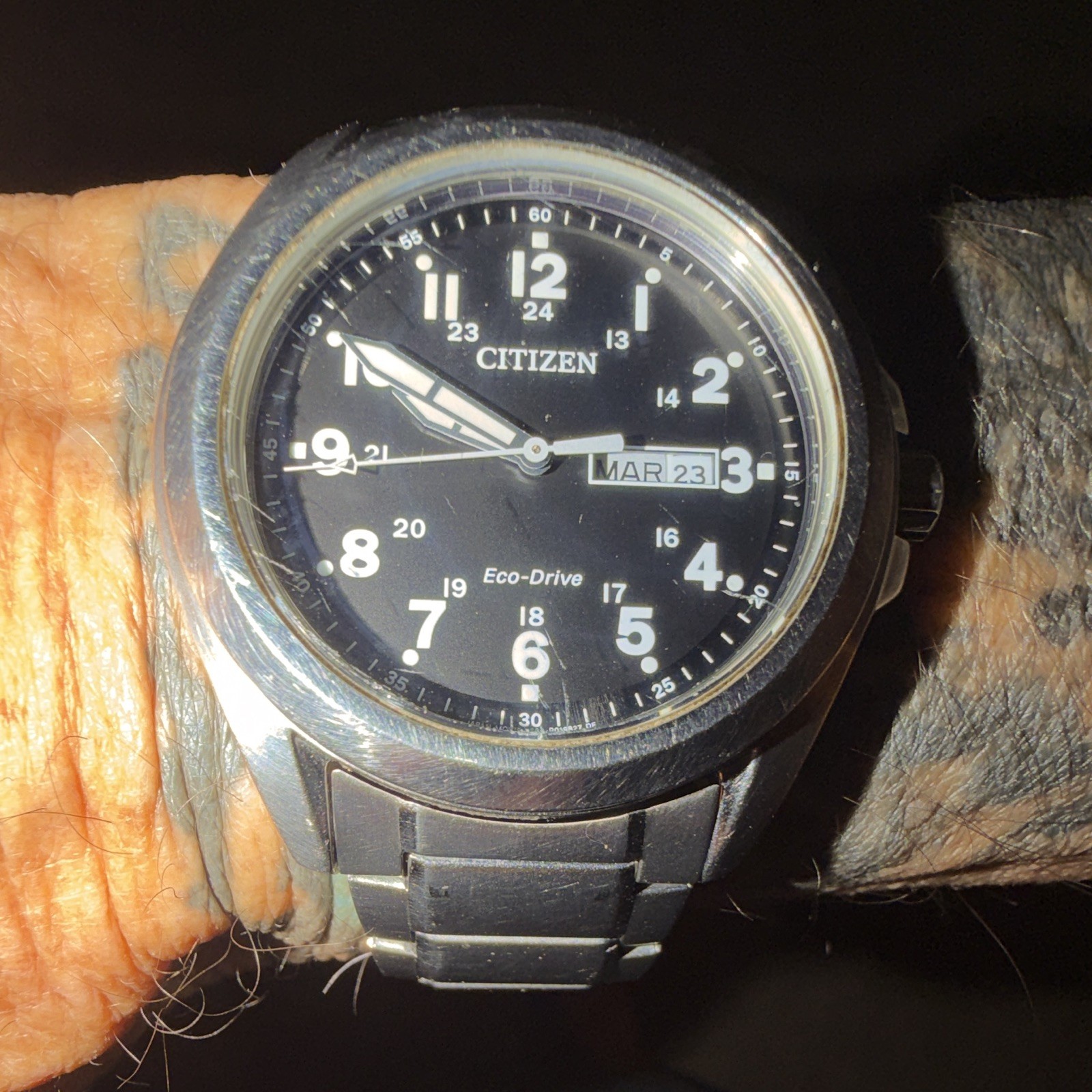 Citizen Eco-Drive Quartz Black Dial Day/Date 42mm 100m stainless Steel Bracelet
