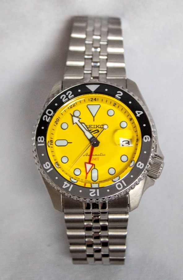 Seiko (SSK017 ) 5 Sports Automatic Watch Yellow Dial/SS Case/Blk Bezel