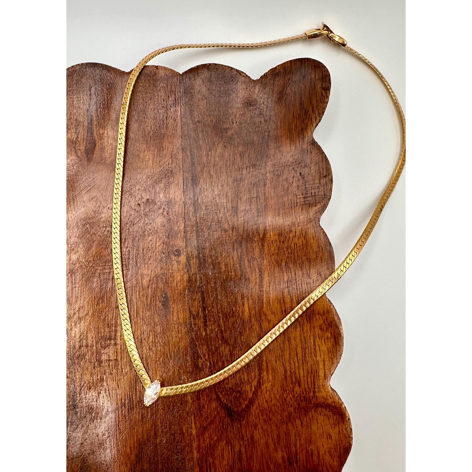Gold Tone Herringbone | Marquise Cut Glass Pendant | Vintage Necklace