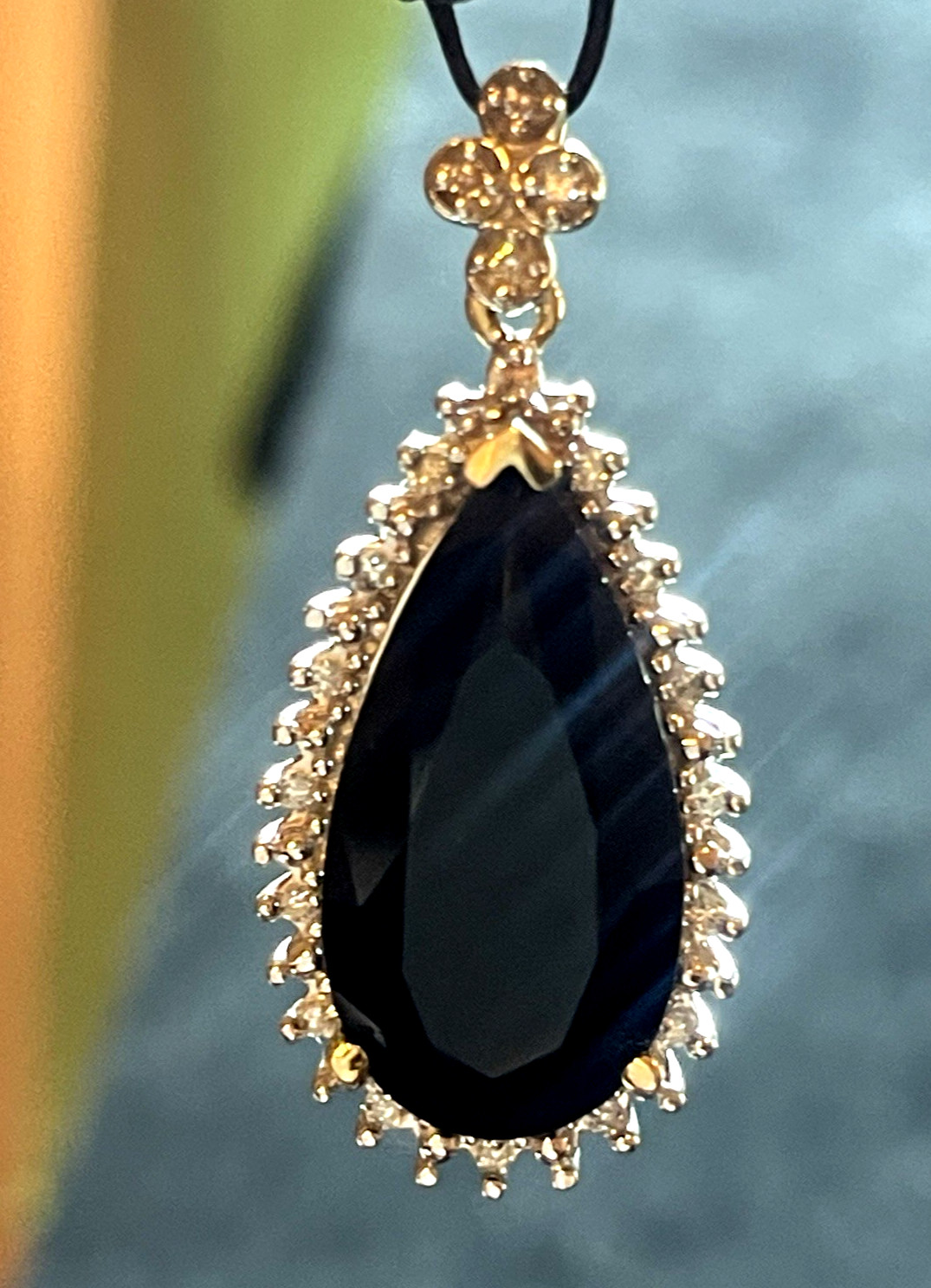14K GOLD BLACK ONYX & DIAMOND PENANT SIGNED AJ NATURAL DIAMONDS 4.1 GRS 1.2 ‘L