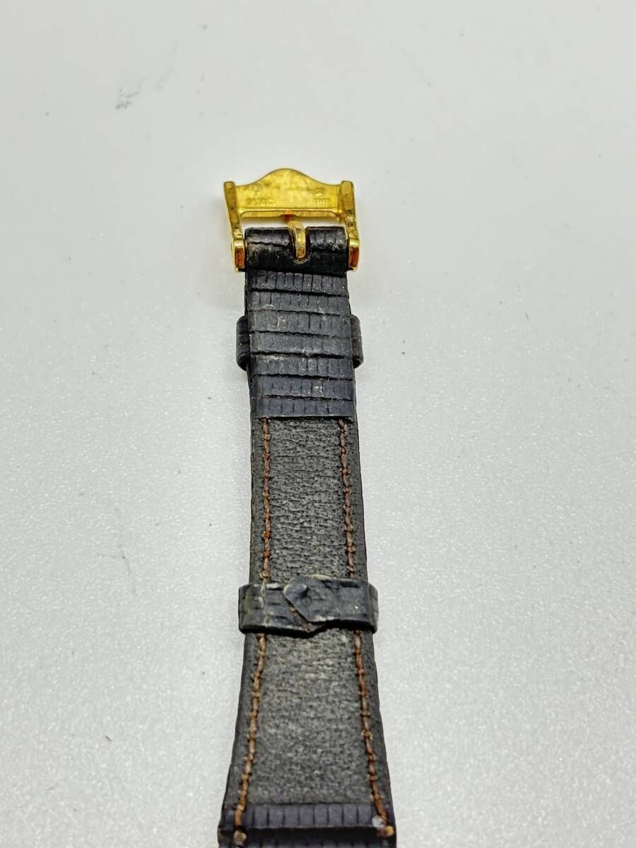 Working Item GUCCI 4200L Ladies Watch Quartz Square Case Gold 24092302zaiko From