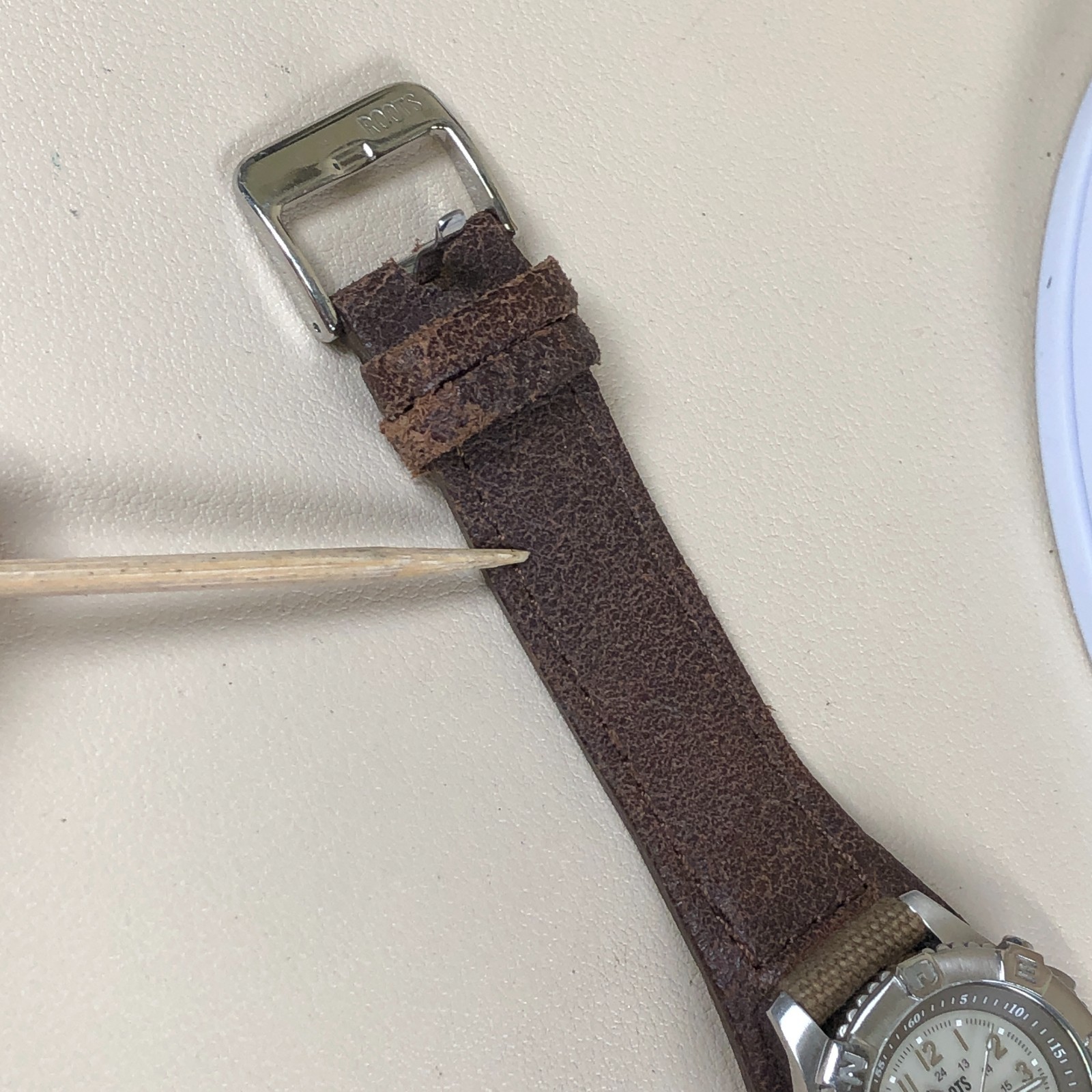 Vintage Roots Womens Field Compass Bezel Leather Bund Quartz 30mm Watch 7 1/4″