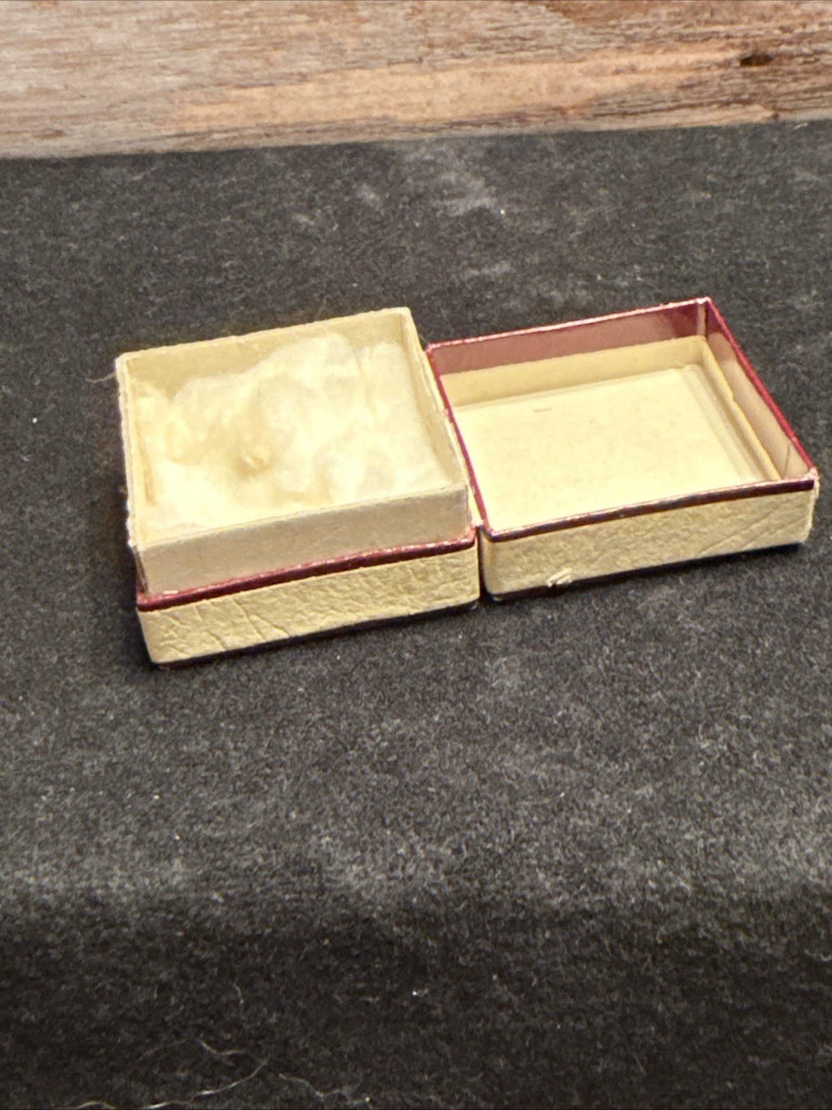 Vintage APA Gioielleria Corallo Cammel Tortuga Perle Jewelry Box Guidonia Roma