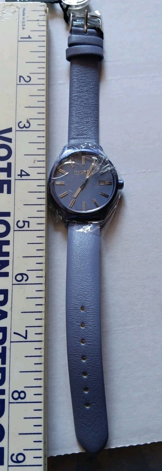 NWT Haurex Italy Women’s Lavender Quartz Watch Leather Strap Day
