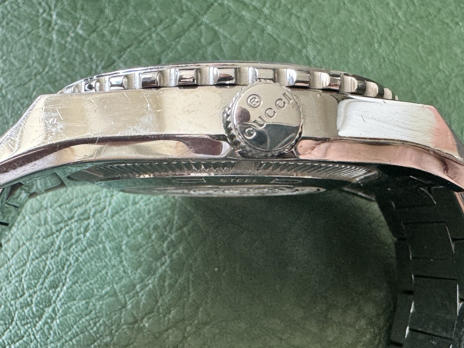 Gucci Pantheon Automatic Diver 115.2 XL, Swiss , Sapphire Crystal, 200m , VGC