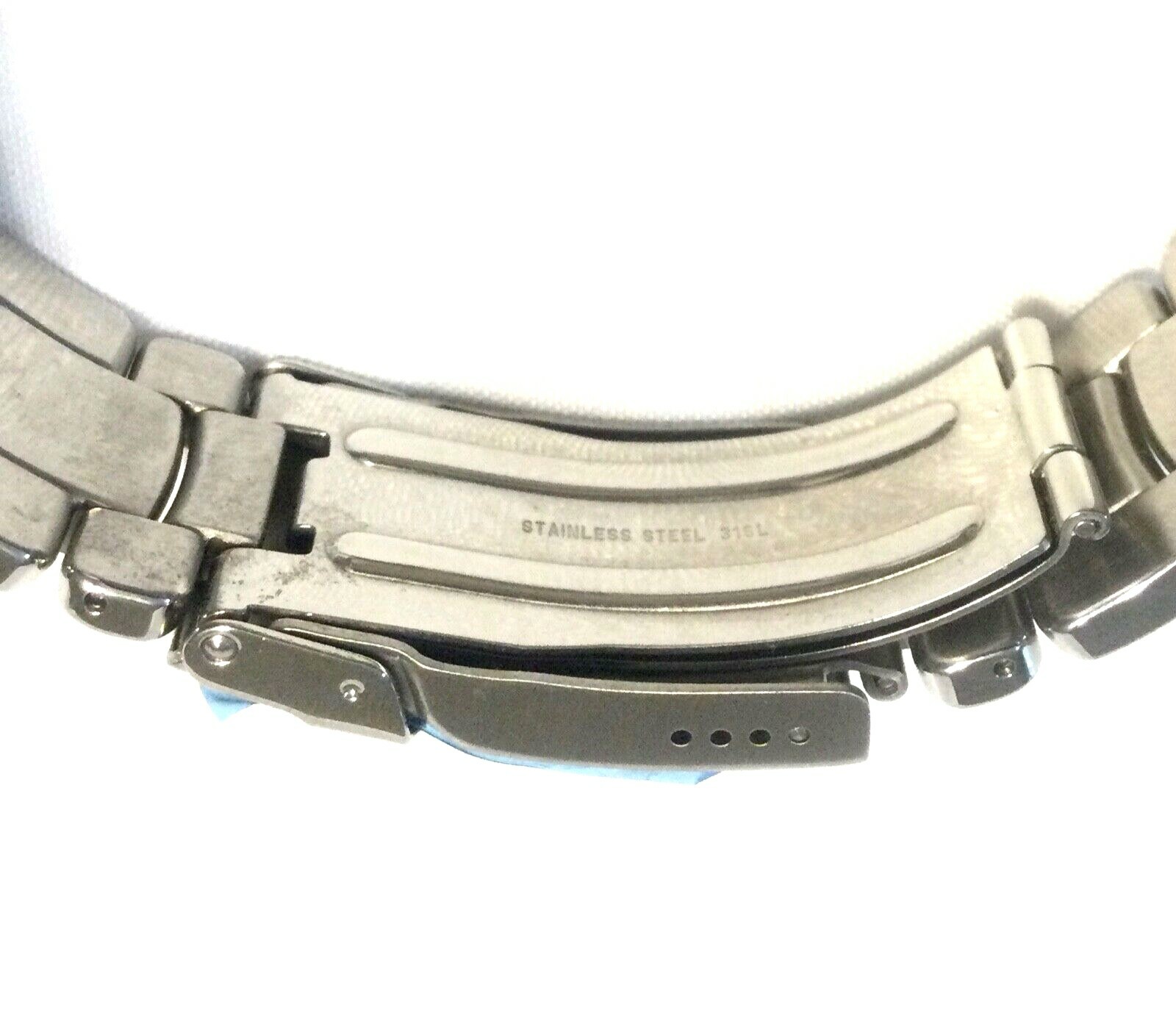 SECTOR NO LIMITS 450 SWISS MADE DIVER WATCH Black Dial Silver Markers Stainless
