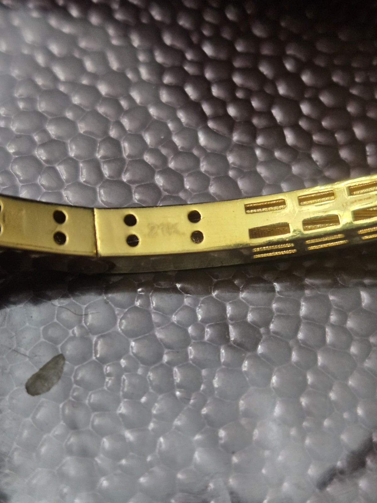 Solid 21K Yellow Gold Nail Bangle – 3ct Natural Diamonds – VS G-H – 14.85g