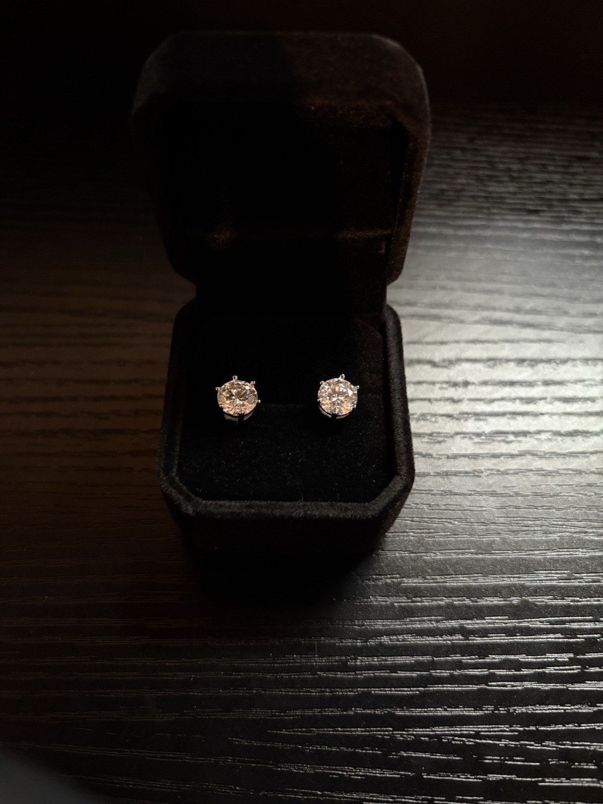 VVS1 Moissanite earrings