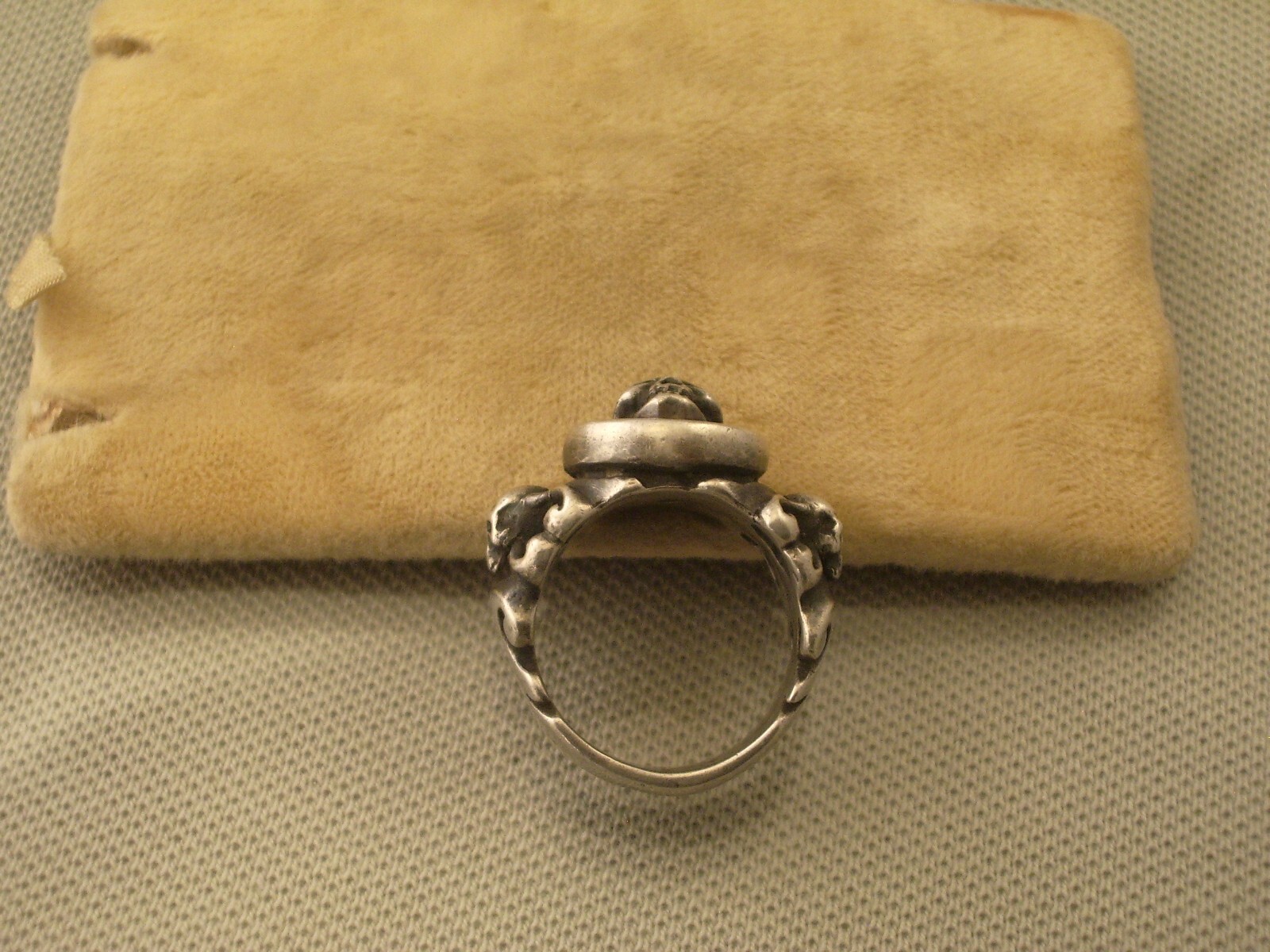 Rare antique silver Memento Mori Skull Ring Size 7.5