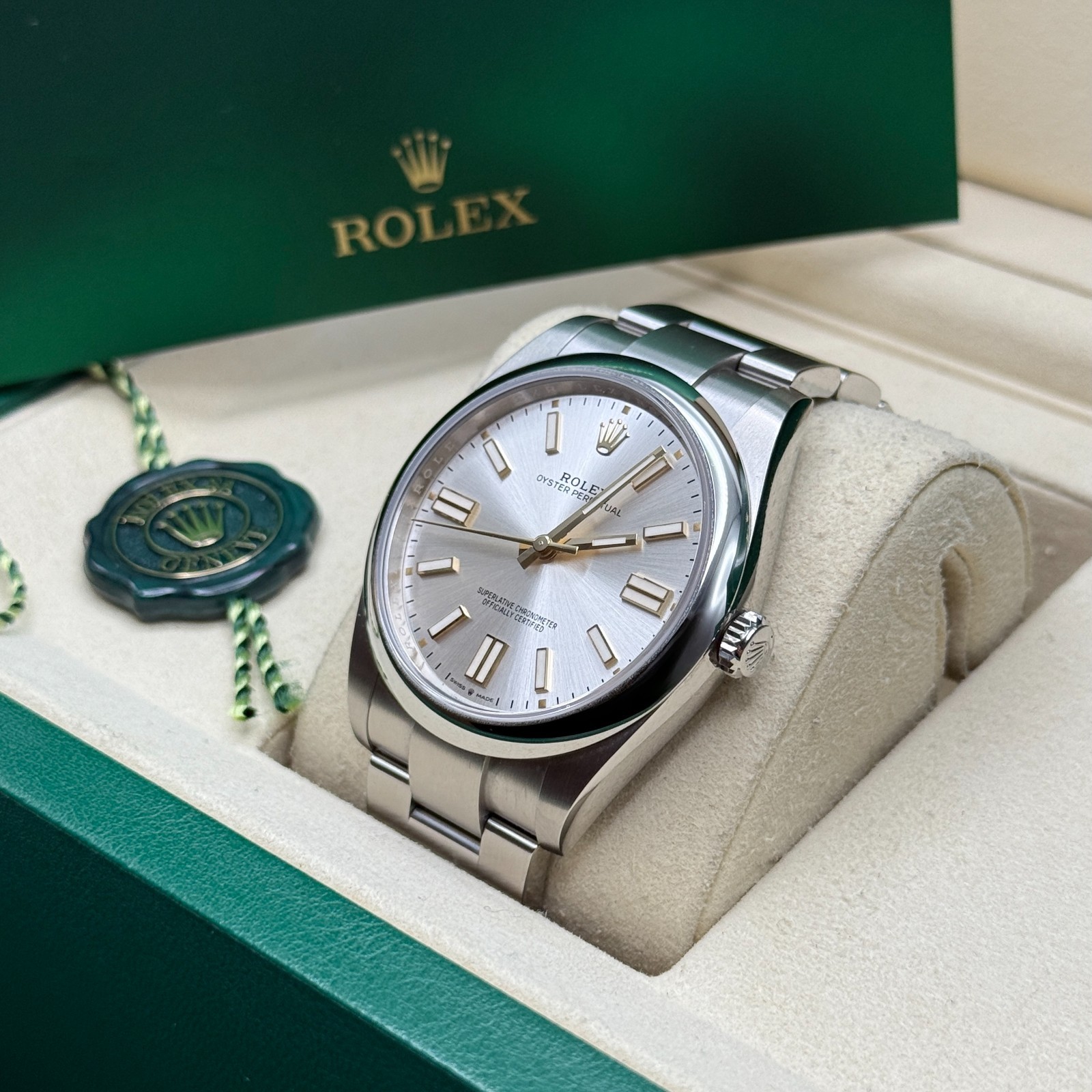 Rolex Oyster Perpetual 41 Silver Index Dial Stainless Steel Smooth Bezel Oyster