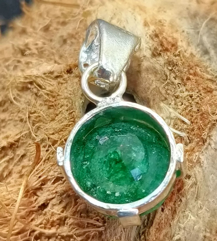 Certified 21.25 Ct Natural Emerald 925 Solid Silver Round Cut Pendant Gemstone