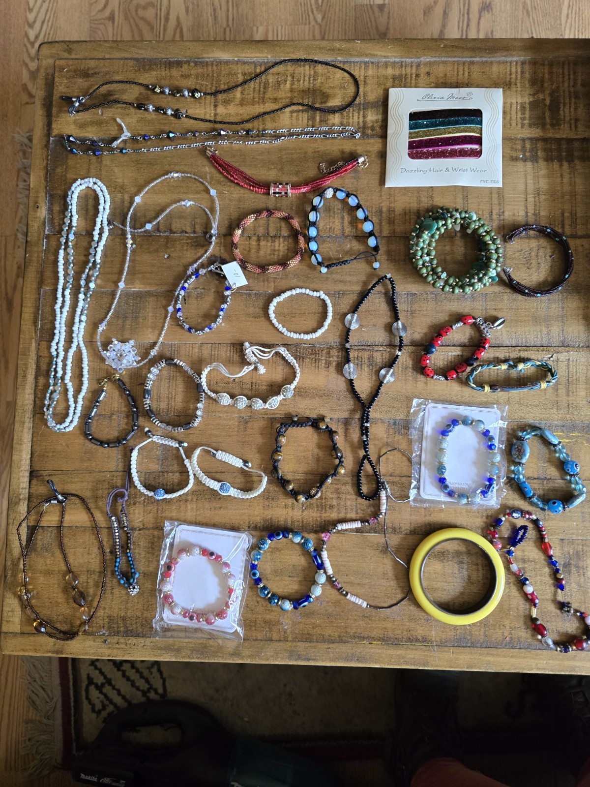 Large 30pc Lot of Bracelets & Necklaces Glass Acrylic Stone Costume Statement