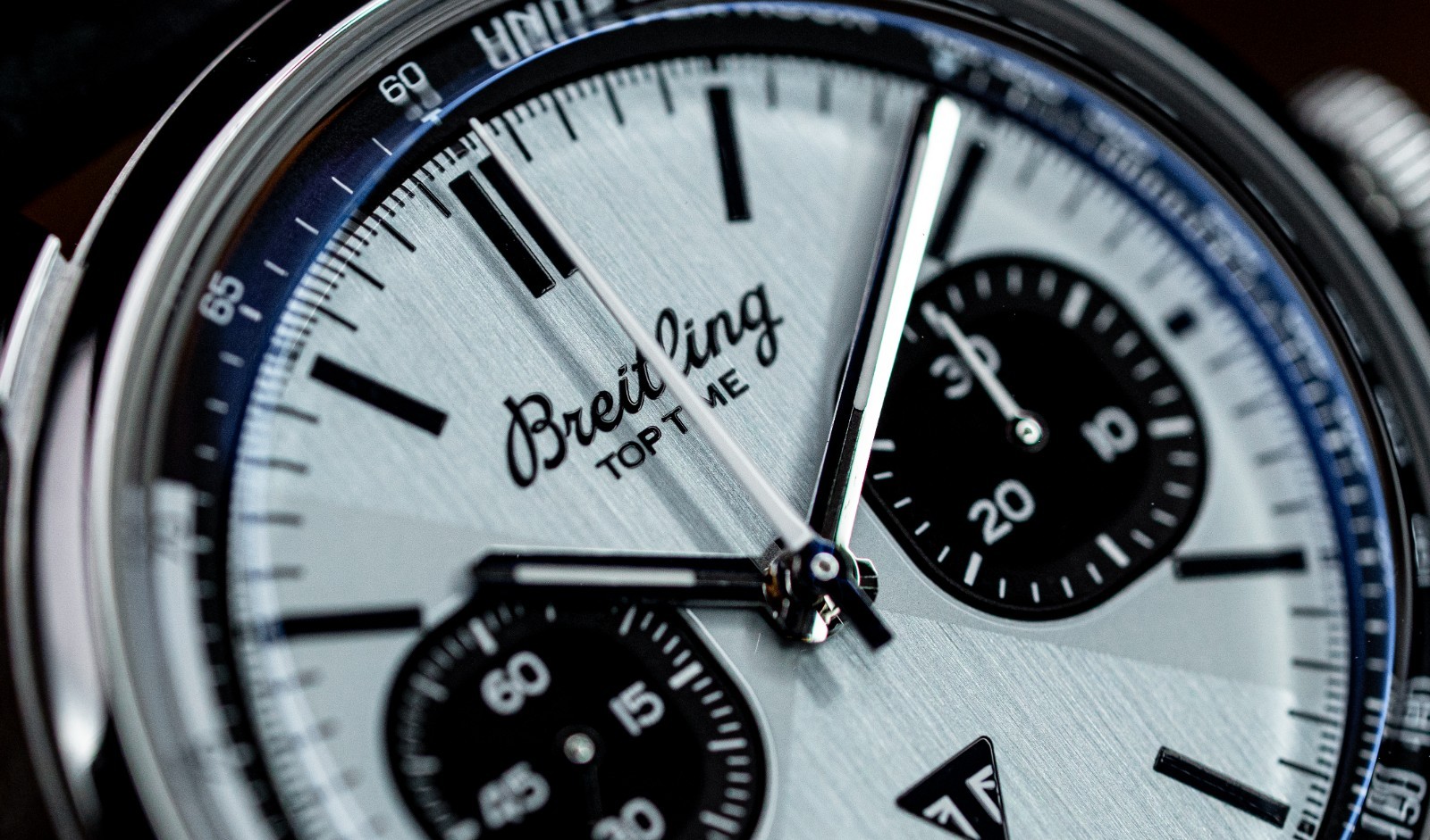 Breitling Top Time B01 Triumph AB01764A1C1X1 41mm Box+Papers 2023